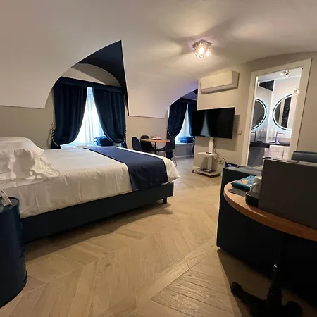 Rome Luxury Blue Suites- Love Exterior photo